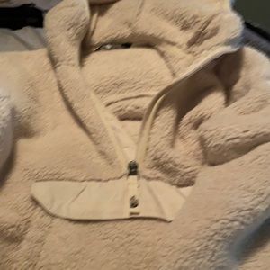North face hooded fleece